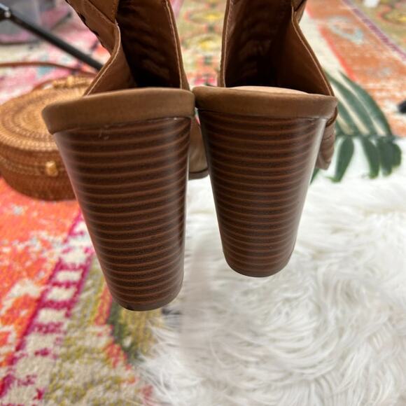 Maurices Neutral Brown Tan Sling Back Ankle Strap Open Toe Heeled Sandals 11 - Picture 5 of 7